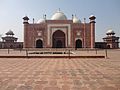 Entrance of Taj Mahal, Agra, India.jpg