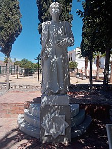 Estatua de Al Arbuli 2.jpg
