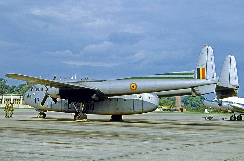 Plik:Fairchild C-119G CP-17 RBAF Coltishall 18.09.65 edited-3.jpg