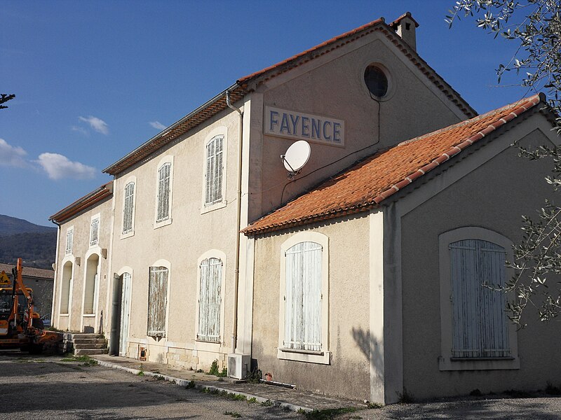 Fichier:Fayence (Ancienne gare du Central Var).JPG