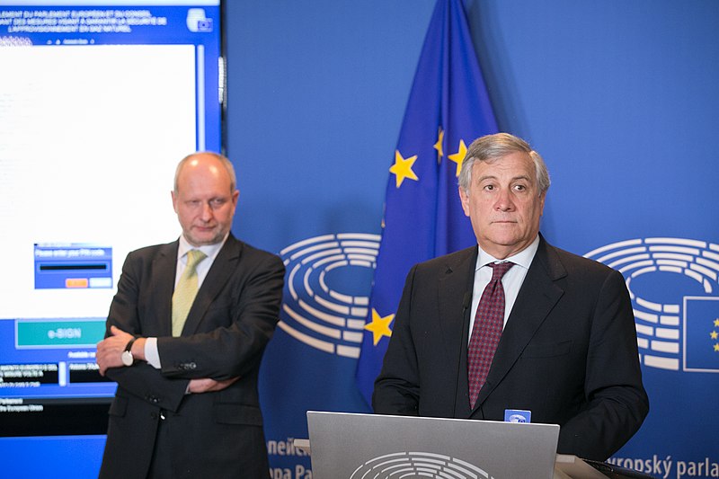 File:First e-signing of an EU legislative act (37216069374).jpg