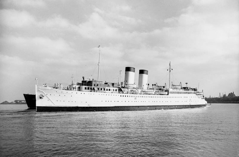 File:Fo9596A DROTTNING VICTORIA, tågfärja.tif