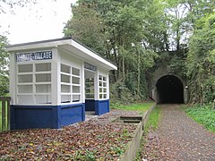 Le point d'arrêt et le tunnel.