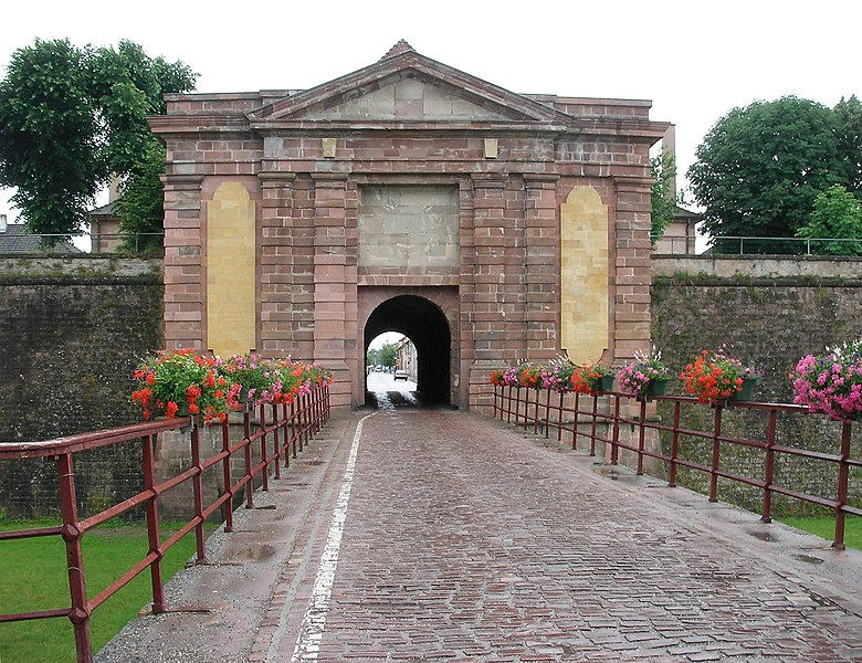 File:Fortifications (Neuf-Brisach) (2).jpg