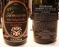 Labels of the Italian wine Amarone della Valpolicella Classico 2004 from the Pegrandi vineyard produced by Vaona. The label indicates that this is a DOC class wine from the Classico region of Valpolicella. Front and back label of Amarone della Valpolicella.jpg