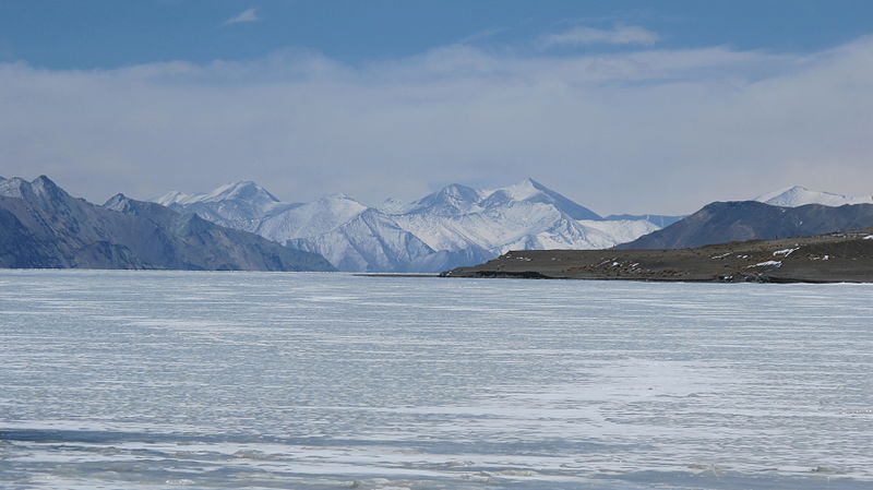 File:Frozen Pangong Lake.JPG