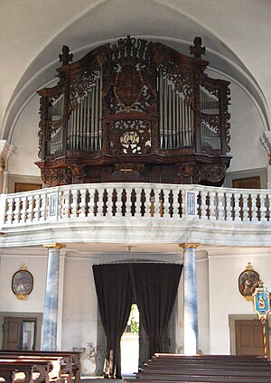 Gaibach-Pfarrkirche-Orgel.JPG