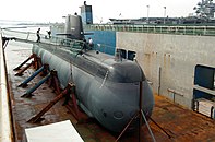 Le HMS Gotland à bord du Eide Transporter à San Diego.