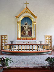 Altaret och altaruppsatsen