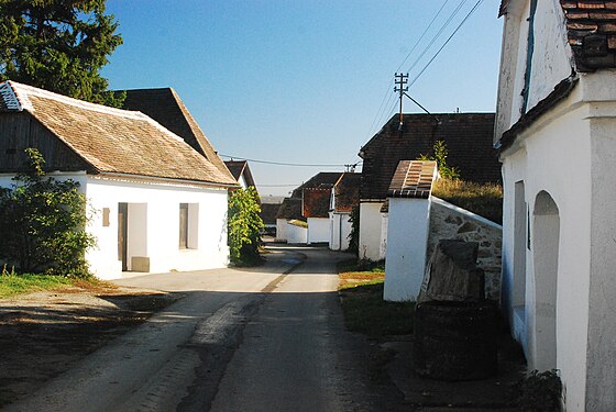 Kellergasse Maulavern in 2011; Where?