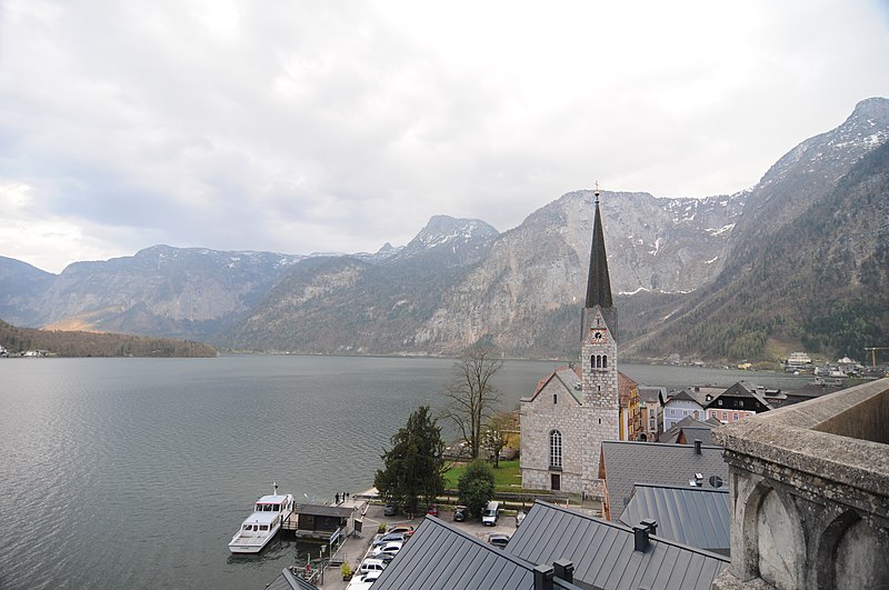 File:Hallstatt town, Austria.jpg