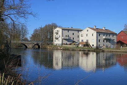 How to get to Knislinge Smu with public transit - About the place