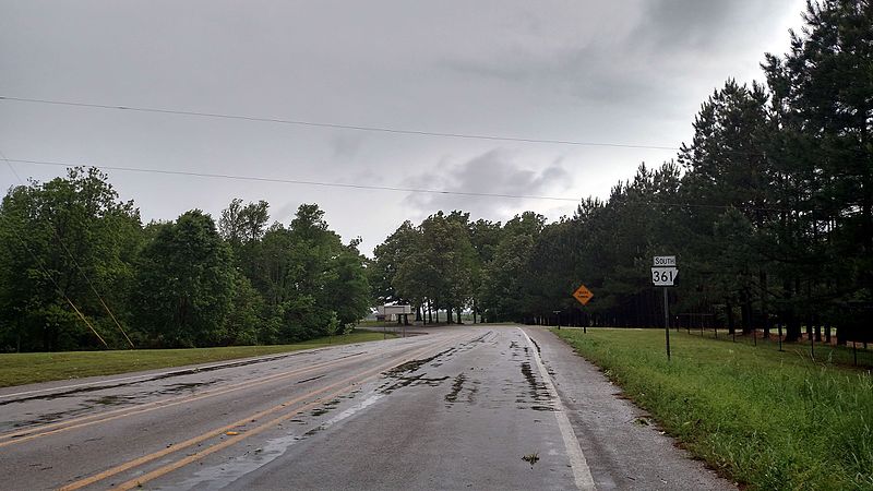 File:Highway 361 near Davidsonville Historic State Park.jpg