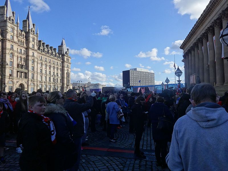 File:Hillsborough Vigil 27 April 2016, Liverpool (32).JPG