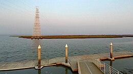 Hooks Island von der Segelstation Palo Alto Baylands im September 2020 aus gesehen