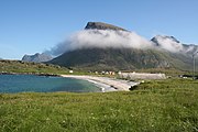 ノルウェーのホブトン（英語版）は1200年以上前からタラ漁を行う漁村である。