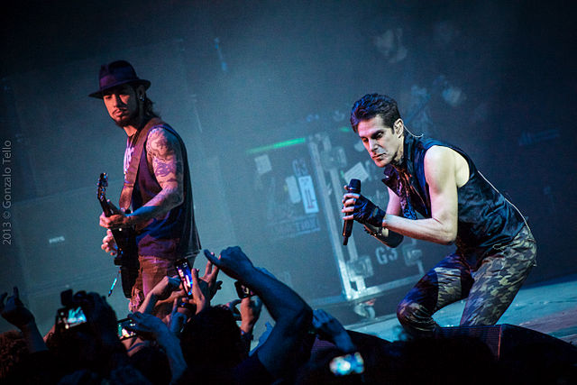 Dave Navarro and Perry Farrell