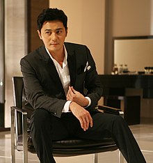 Jang Dong-gun in an LG ad in 2011