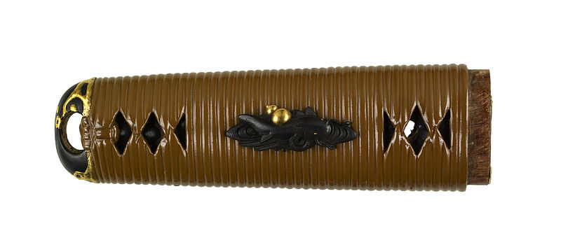 File:Japanese - Tsuka with Catfish Menuki - Walters 5111453B.jpg