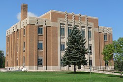 Jerauld County courthouse, SD, from ESE 1.jpg