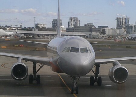 ไฟล์:Jetstar A320 YSSY 09.07.2018.jpg