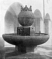 Puttenbrunnen von de:Josef Zeitler mit reigentanzenden Putten auf einer Weltkugel, 1905/1906, Stuttgart, Heusteigschule, Heusteigstraße 97.
