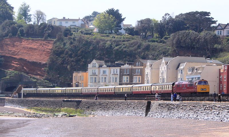 File:Kennaway Tunnel - D1010 (aka D1015) up train.JPG