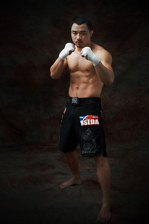 Martial Combat 2010 Şampiyonu Kim Jong Man