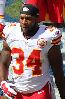 Knile Davis American football player (born 1991)