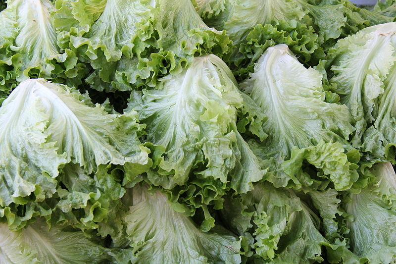 File:Kusadasi - Wochenmarkt Salat.jpg