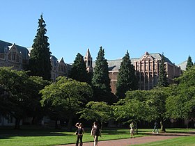 Liberal Arts segi empat, University of Washington, Seattle, Washington.jpg