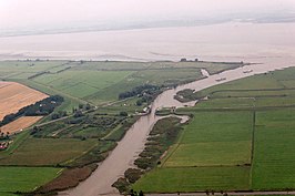 De monding van de Süderelbe, rechts is Krautsand