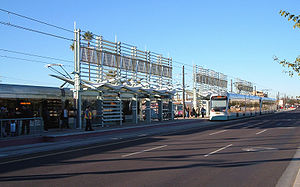 蒙提贝罗路与第19大道站（摄于2008年12月27日开幕日）