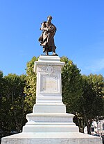 Estatua de Alphonse de Lamartine