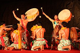 Danseurs-Percussionnistes Manipuris lors du festival de danse.