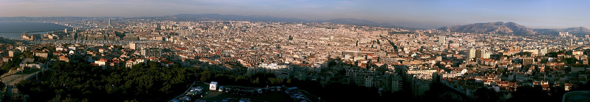 Panoramatická fotografia mesta Marseille