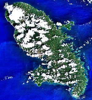 Martinique 14.6346N 61.0051W Landsat7.jpg