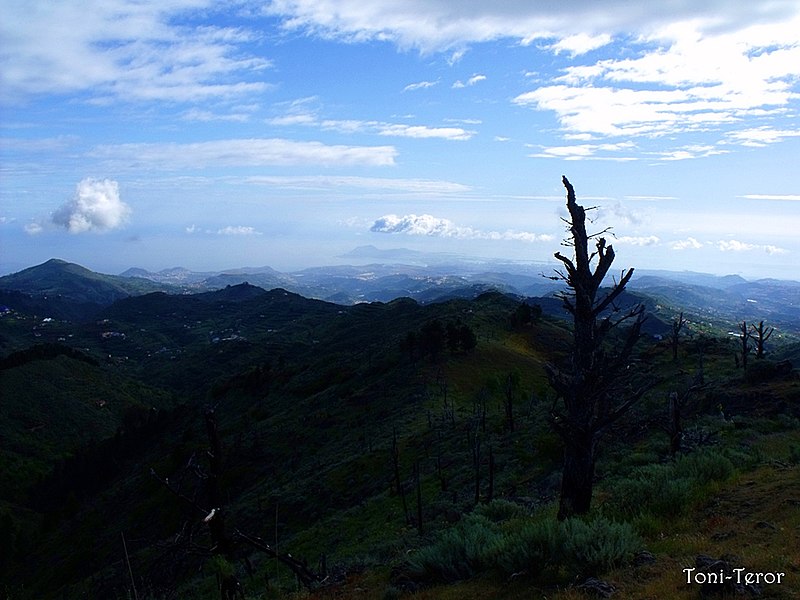 File:Mirando a la Isleta - panoramio.jpg