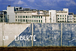 Mur de prison.jpg