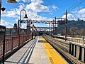 Newark Broad Street Platform looking west.jpg