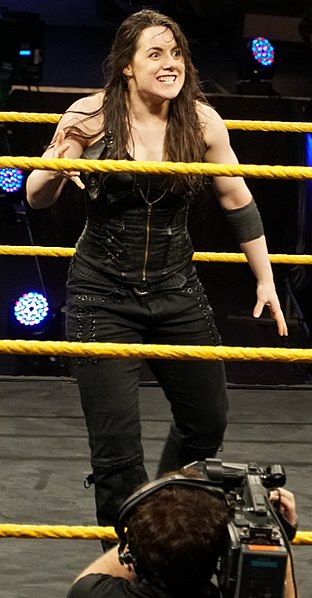 File:Nikki Cross Axxess 2018.jpg