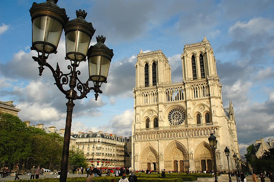 Notre dame. Париж собор Парижской Богоматери. Франция Нотр дам де пари. Достопримечательности Франции собор Парижской Богоматери. Париж (Франция). Собор Парижской Богоматери (Нотр-дам де пари).