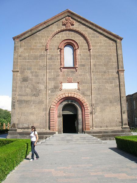 Fail:Oshakan_Mesrop_Mashtots_Church.JPG