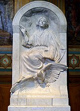 Bas-relief de saint Jean avec un aigle
