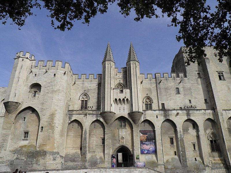 File:Palais des papes (Avignon) (2).jpg