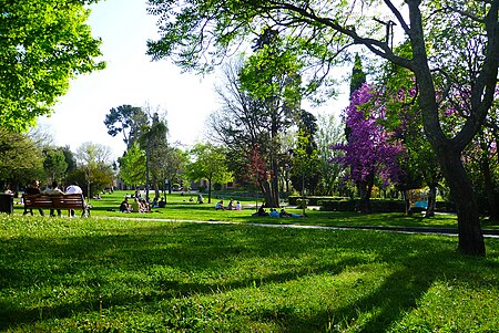 Parc Jourdan i april