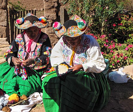 Peruvian women at handwork