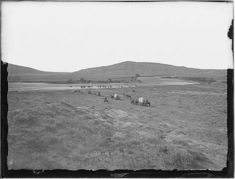 File:Photograph of the Red Buttes - NARA - 516886.jpg