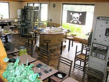 Front half of LOIRP's facilities Pirate McDonalds - Ampex FR-900.jpg