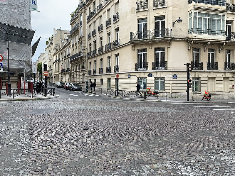 File:Place Marlène Dietrich - Paris XVI (FR75) - 2021-08-18 - 2.jpg